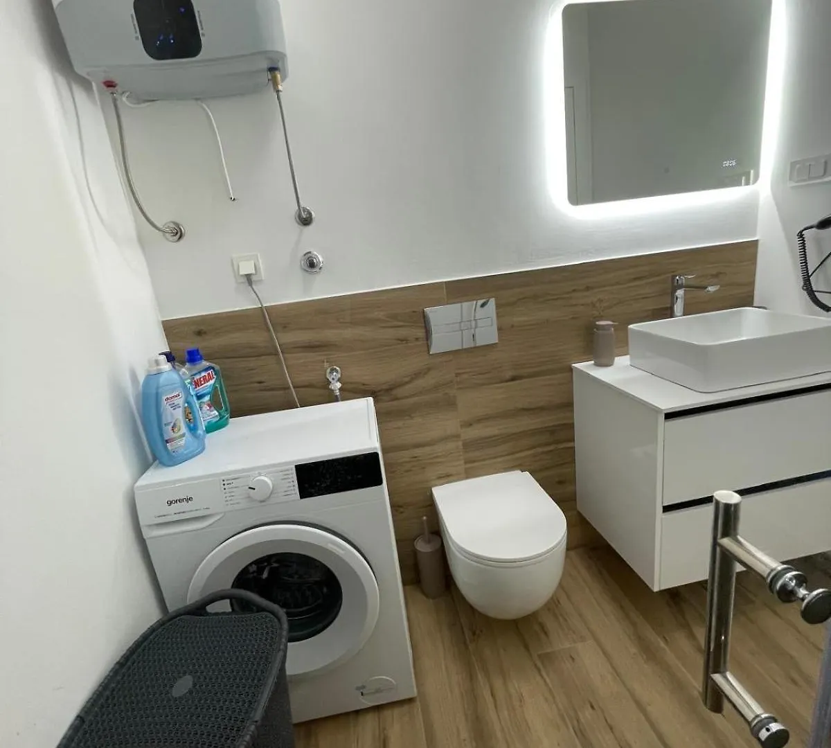 Aquavista Apartment Nin