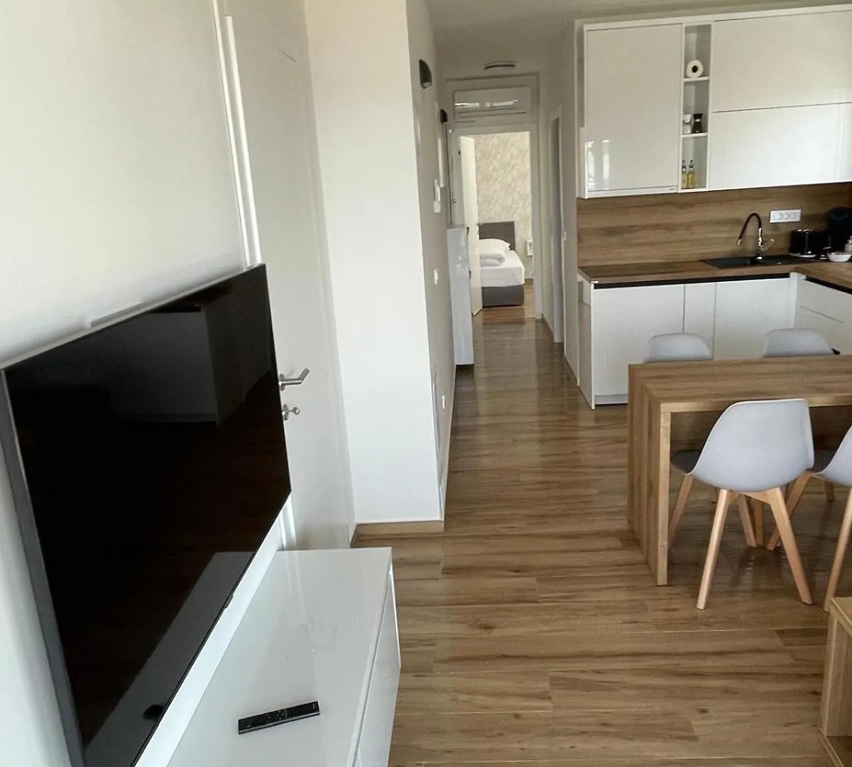 Aquavista Apartment Nin 0*,  Croatia