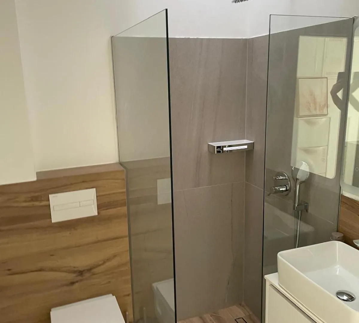 Aquavista Apartment Nin
