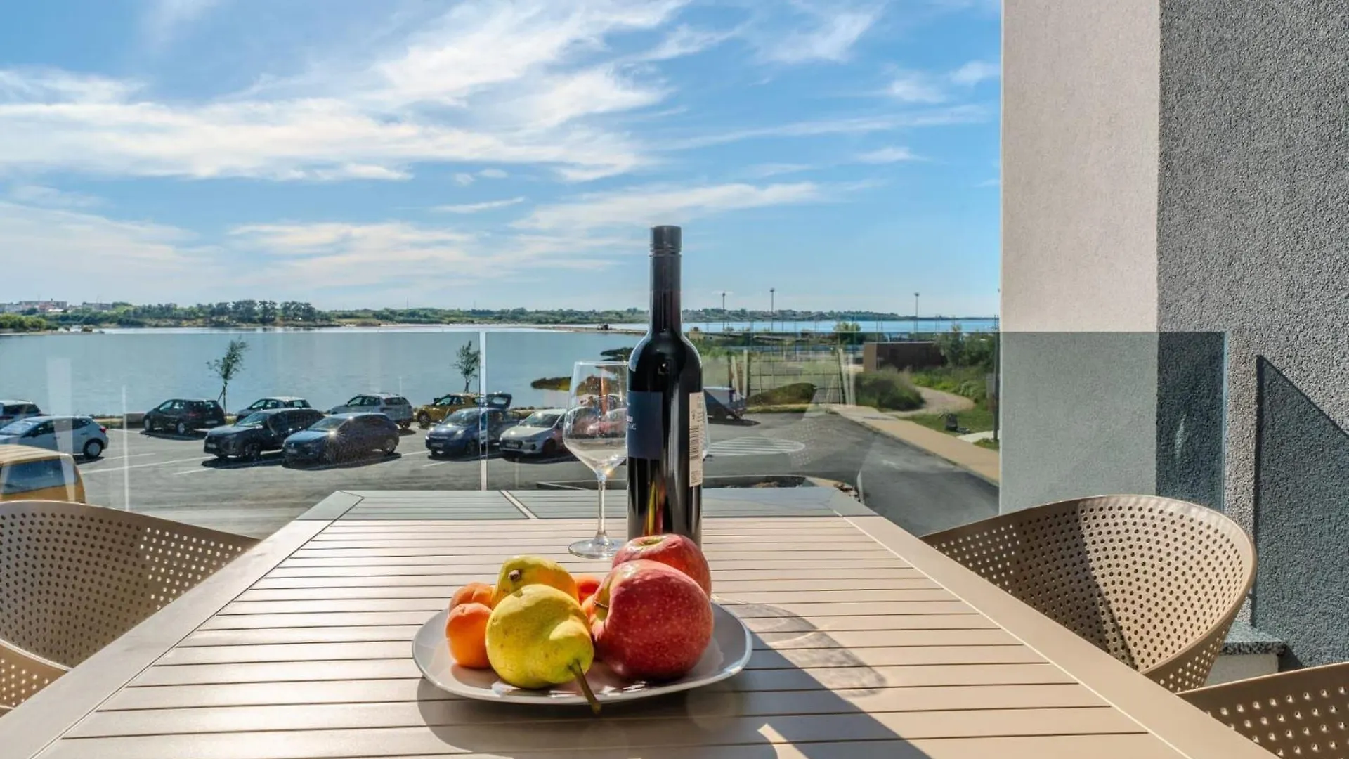 Aquavista Apartment Nin